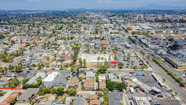 4332 Wilson Ave, San Diego CA: https://media.crmls.org/mediaz/27655b7e-fc13-4a34-890a-496014883b88.jpg