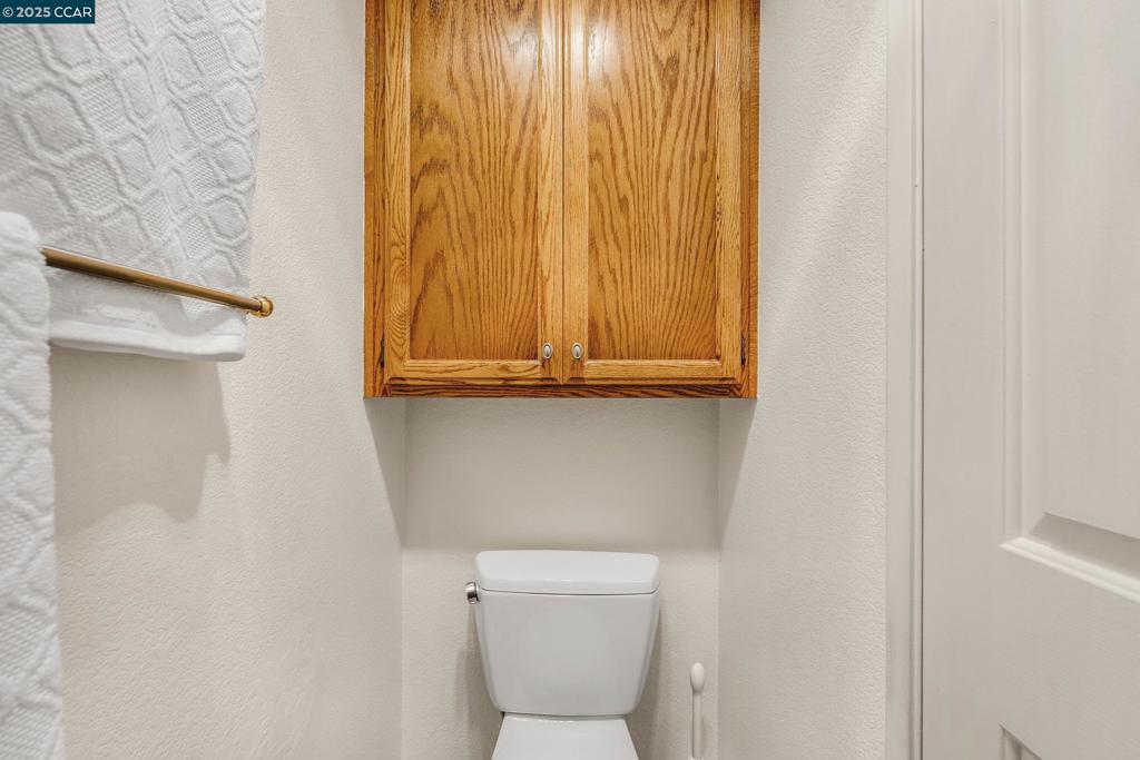https://media.crmls.org/mediaz/2767108d-419d-4661-8b57-6befb68f10a2.jpg?preset=X-Large
