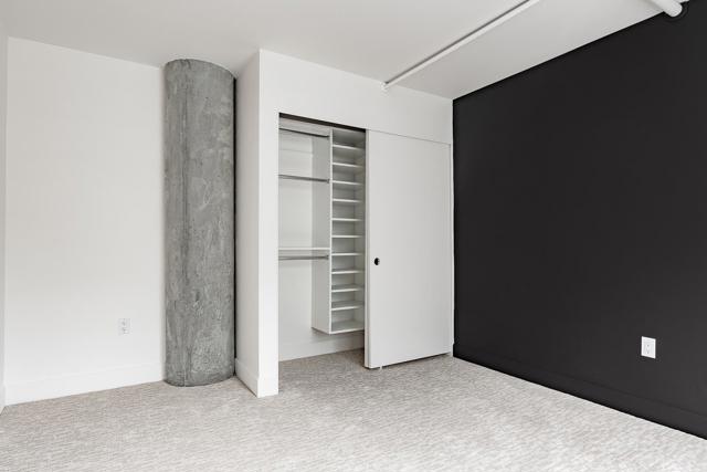 311 Oak Street, Oakland CA: https://media.crmls.org/mediaz/2767344b-583a-4ff1-8303-00736563d096.jpg