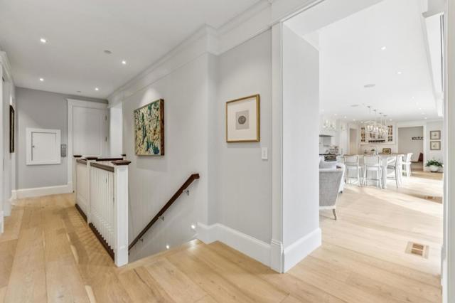 17930 Vineland Avenue, Monte Sereno CA: https://media.crmls.org/mediaz/27679a51-79bd-47dd-81bd-49b7c7bb5fe5.jpg