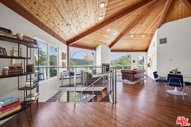 1746 Deerhill Trail, Topanga CA: https://media.crmls.org/mediaz/27692efe-7c5f-4f2c-9cf9-c9f90751b8de.jpg