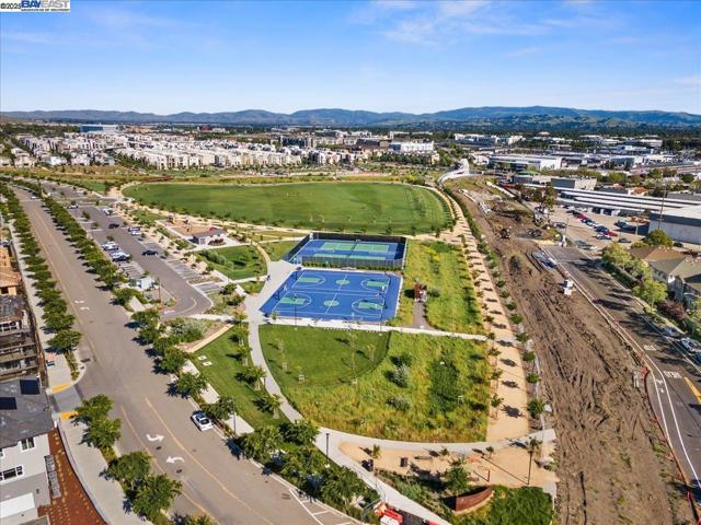 5483 Melissa Ln, Dublin CA: https://media.crmls.org/mediaz/276967d4-6b60-4403-a389-5eedf801fae2.jpg