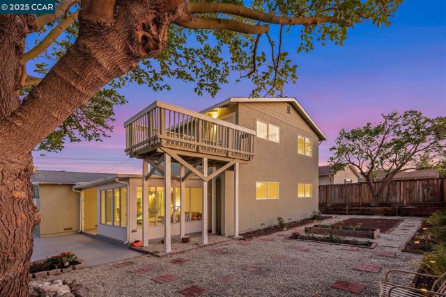 2283 Greenwich Rd, San Pablo CA: https://media.crmls.org/mediaz/276a2d0b-8878-4554-95c6-50df61b6f55b.jpg