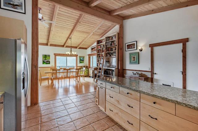 18 Asoleado Drive, Carmel Valley CA: https://media.crmls.org/mediaz/276a3151-cfbd-4ce2-853c-1942a9d13e0f.jpg