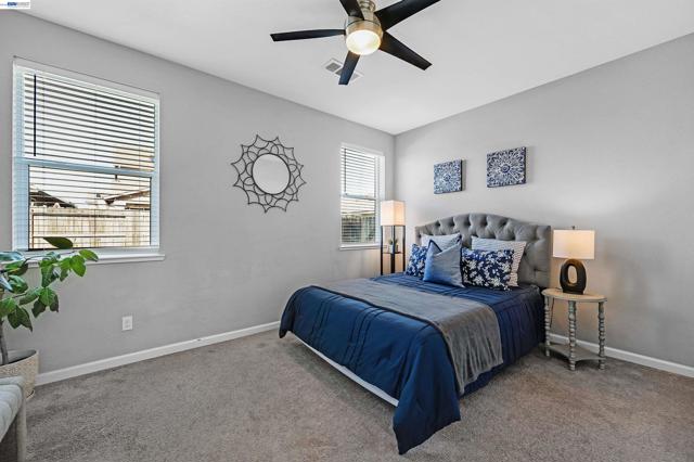 1589 Friendly St, Manteca CA: https://media.crmls.org/mediaz/276a5d18-1602-410d-910b-03bd11342604.jpg