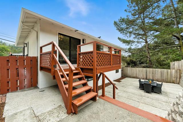 1527 Terra Nova Boulevard, Pacifica CA: https://media.crmls.org/mediaz/276a930f-8625-467c-b545-4125d6d7afba.jpg