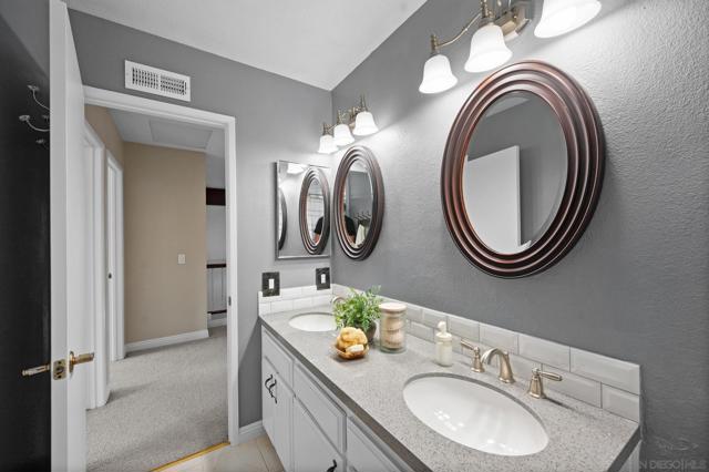 11479 Grassy Trail Dr, San Diego CA: https://media.crmls.org/mediaz/276de77f-ac66-4e5a-9e60-19c78fe3f9a2.jpg