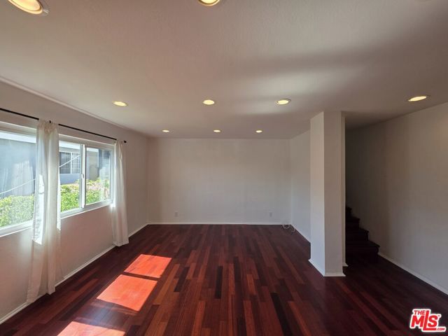4822 Mascot Street, Los Angeles CA: https://media.crmls.org/mediaz/276f0cfa-999f-4d01-89a8-c9c066b67433.jpg
