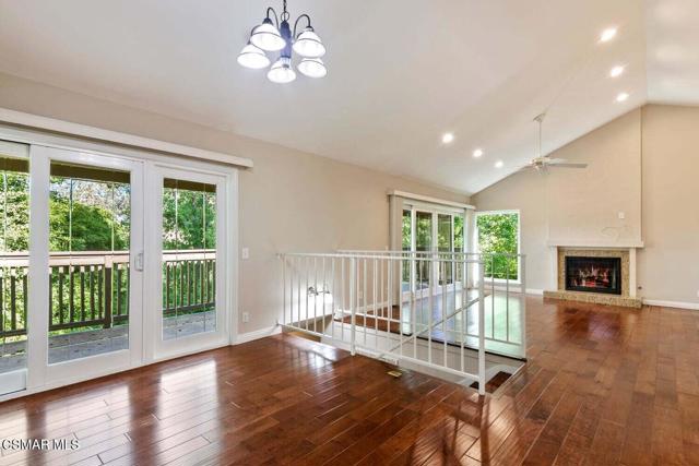 12 Sparrowhawk Lane, Oak Park CA: https://media.crmls.org/mediaz/276f6638-b153-47ca-9173-deb217d2bdb3.jpg