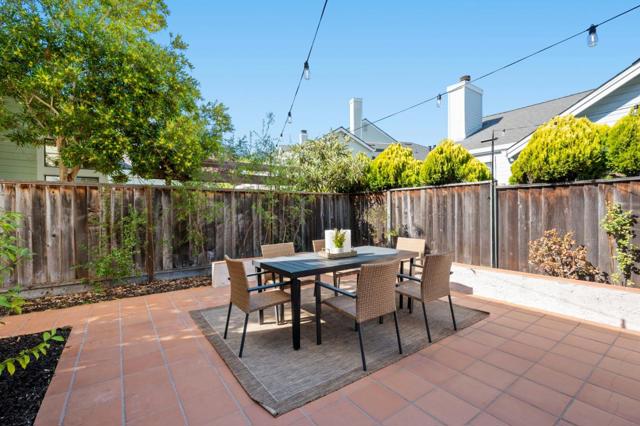 445 Mcdonnel Road, Alameda CA: https://media.crmls.org/mediaz/27700d12-00cd-418e-bd0a-5a07fe609df1.jpg