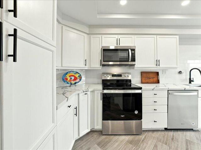 910 Island Drive #406, Rancho Mirage, CA 92270