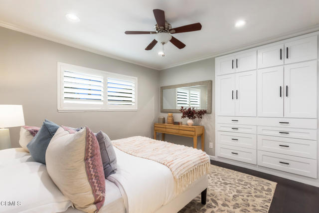 11442 Brainard Avenue, Sylmar CA: https://media.crmls.org/mediaz/277065df-26af-443c-a10b-670d931a37b1.jpg