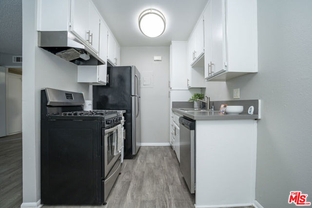 117 S Avenue 64, Los Angeles CA: https://media.crmls.org/mediaz/27707cad-b455-4858-afbd-cfd2fef8b723.jpg