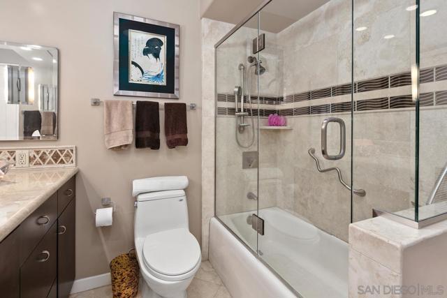 1810 Avenida Del Mundo, Coronado CA: https://media.crmls.org/mediaz/277085dc-ce46-4f8b-953a-69b7e393377b.jpg