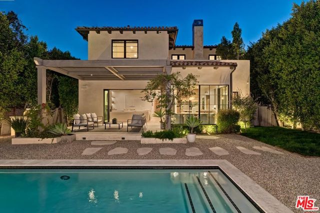 1916 N Serrano Avenue, Los Angeles CA: https://media.crmls.org/mediaz/2770ee1a-349e-4a0a-9300-a7113f09e30e.jpg