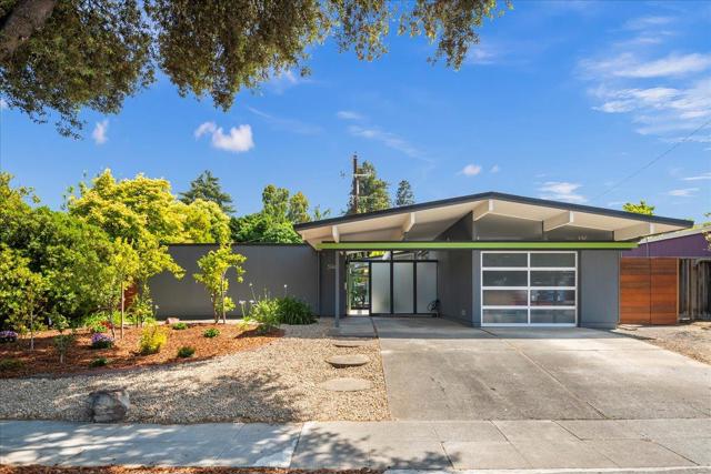 594 W Remington Drive, Sunnyvale CA: https://media.crmls.org/mediaz/2770ffa4-d579-46df-814f-cb58593cb118.jpg