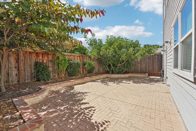 Image 40 of 45 For 23320 Wilmot Cir