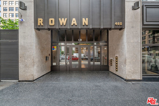 460 S Spring Street, Los Angeles CA: https://media.crmls.org/mediaz/2771e150-1d28-4cda-b740-1ac6f6c0891c.jpg