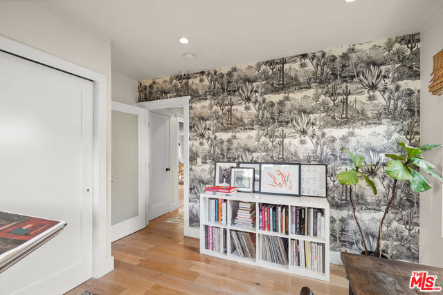 927 N Vista Street, Los Angeles CA: https://media.crmls.org/mediaz/2771ef15-bf5f-491d-9dba-bae27cc873b3.jpg