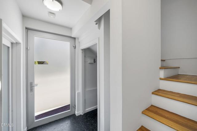 Detail Gallery Image 22 of 47 For 3551 Dixie Canyon Pl, Los Angeles,  CA 91423 - 4 Beds | 3/1 Baths