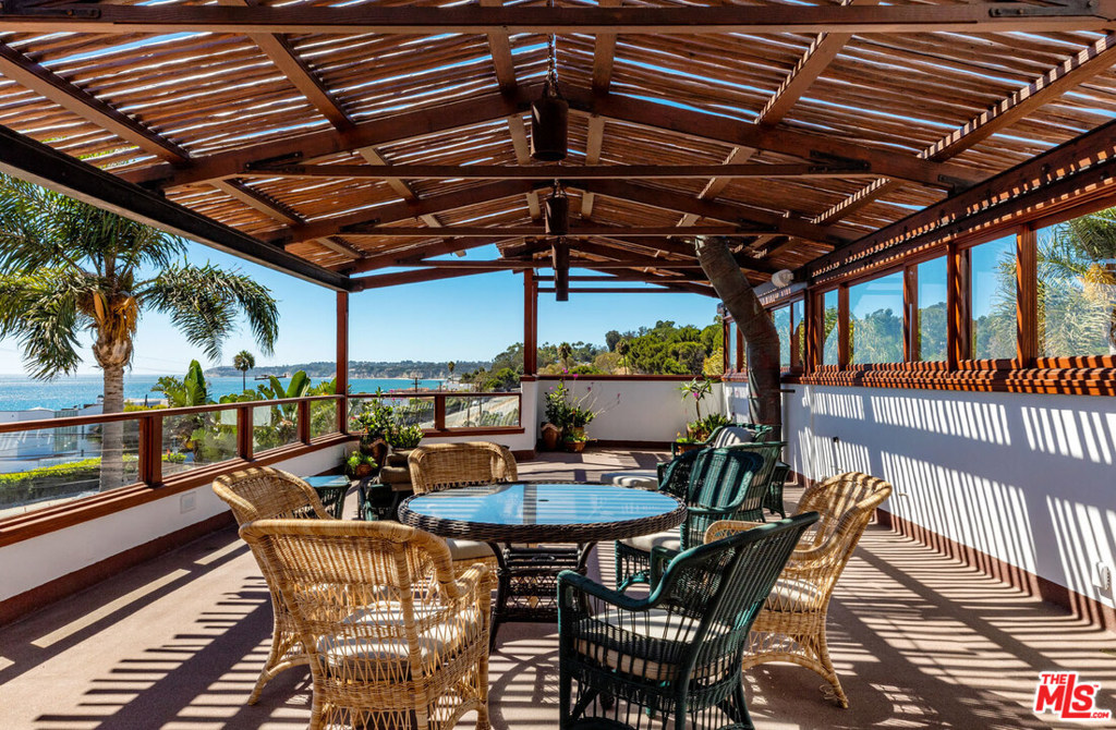 Covered Ocean View Deck