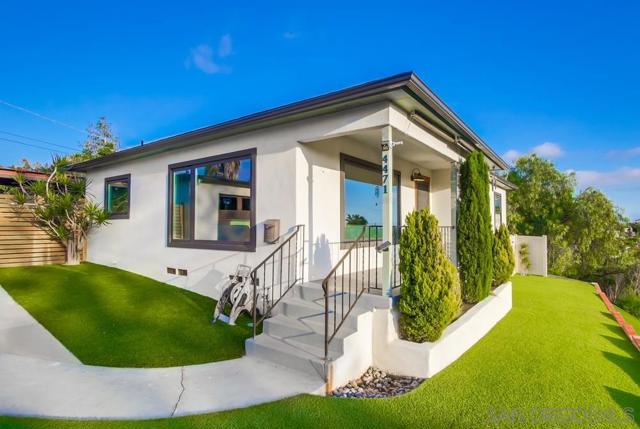 4471 Rolando Blvd, San Diego CA: https://media.crmls.org/mediaz/27729567-c50a-4389-b9dc-315876d0b24a.jpg