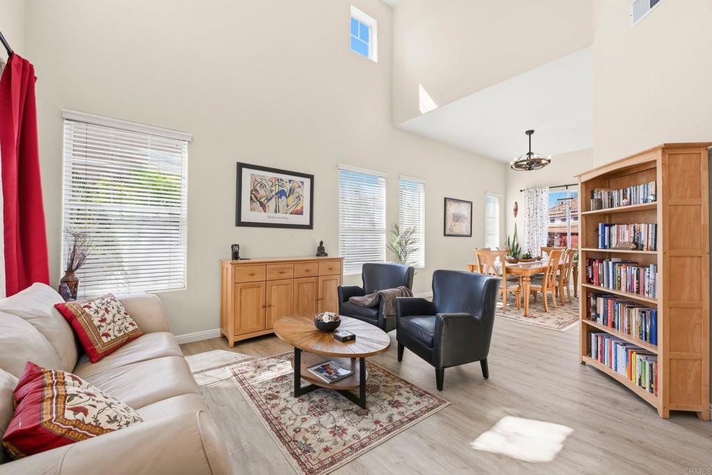 582 Chesterfield Circle - photo 4