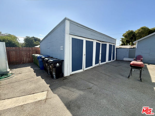 1224 S Mesa Street, San Pedro CA: https://media.crmls.org/mediaz/277402a6-db6b-4462-b35a-070713444ec1.jpg