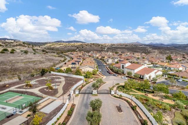 Image 39 of 54 For 7972 Lusardi Creek Ln