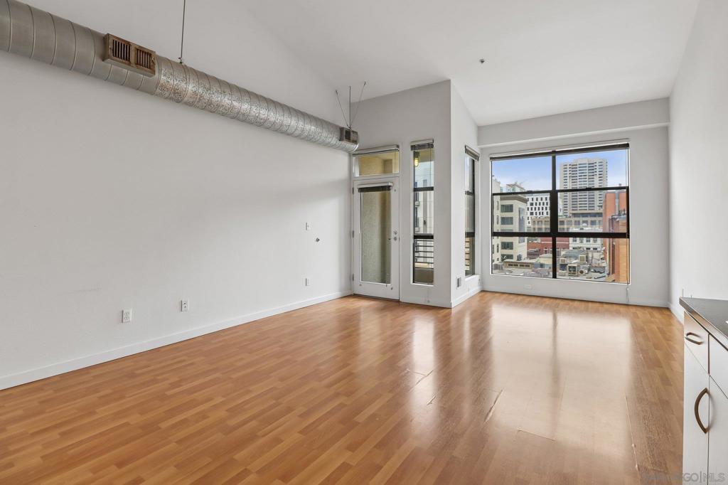 777 6th Avenue - photo 12