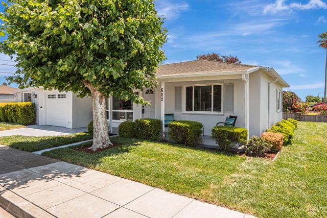 602 Los Gatos Way, San Mateo CA: https://media.crmls.org/mediaz/27768d85-2006-4e95-a54c-695c2487116e.jpg