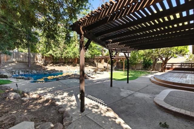 4418 Valle Vista, Pittsburg CA: https://media.crmls.org/mediaz/2776d5b3-55c7-44de-a922-0a825f04ac43.jpg