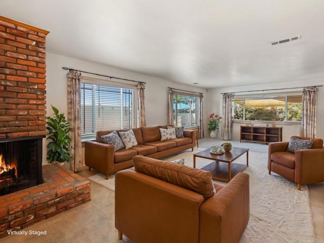 425 E Dougherty Street, Fallbrook CA: https://media.crmls.org/mediaz/2777956b-40c7-4ae4-ac6d-56d8eba37ba1.jpg