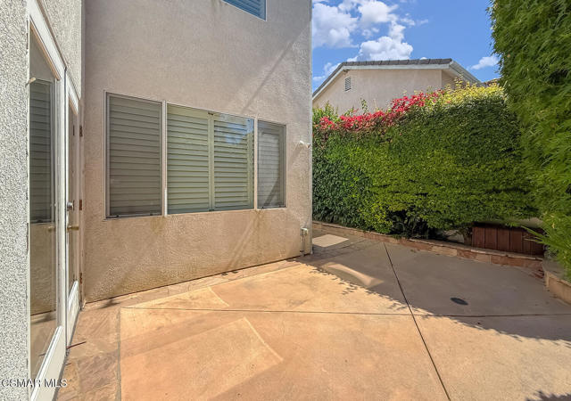 5470 Seine Court, Westlake Village CA: https://media.crmls.org/mediaz/27784ced-da28-4f9f-a537-7637f778f9b2.jpg