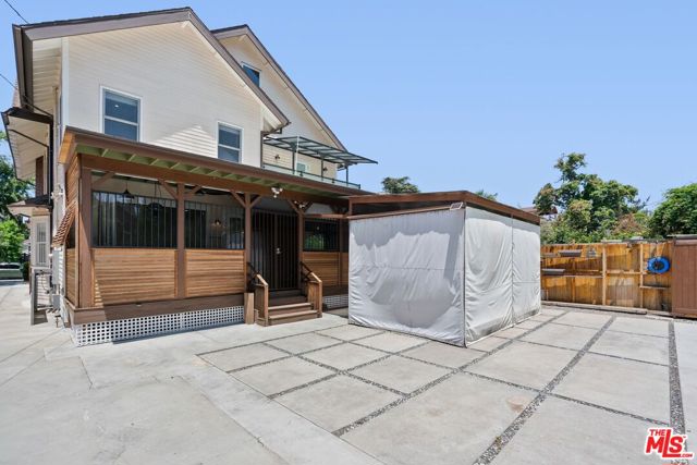 1810 Westmoreland Boulevard, Los Angeles CA: https://media.crmls.org/mediaz/277879c3-7ab0-4f0d-8853-1efbb119ff35.jpg