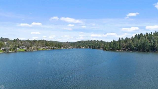 20944 Woodside Way, Groveland CA: https://media.crmls.org/mediaz/2778c7a5-7b6d-40bd-9d01-a5ad9fd03126.jpg