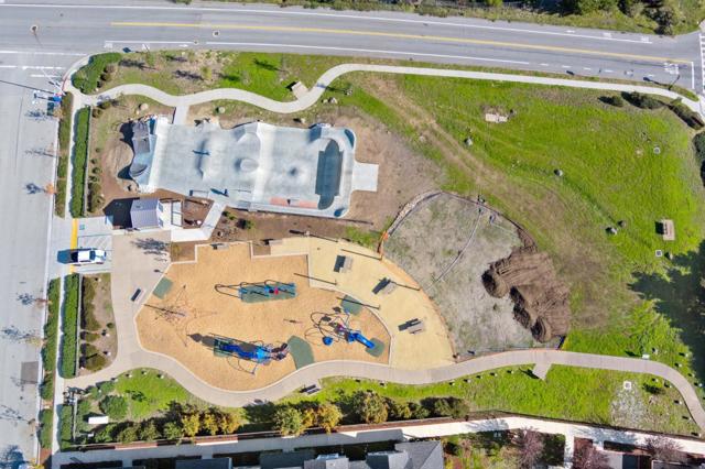 40 Seacliff Drive, Seacliff CA: https://media.crmls.org/mediaz/27798552-2121-48f4-a210-84204a97b35a.jpg