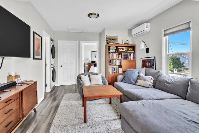 4356 33Rd St, San Diego CA: https://media.crmls.org/mediaz/27799c29-d041-4de8-9610-579ab475924a.jpg