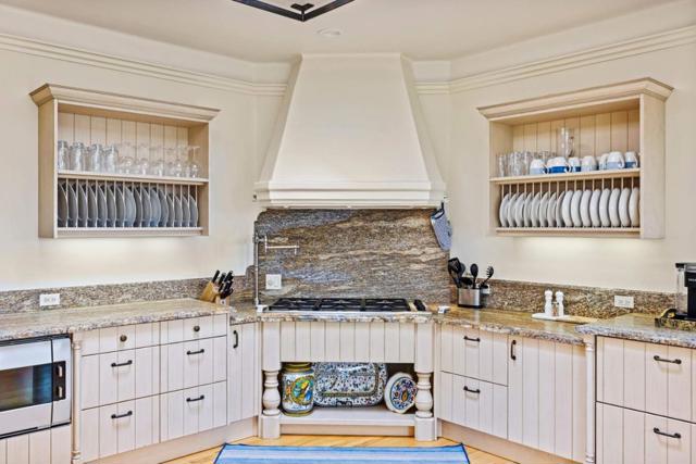 836 Jewell Avenue, Pacific Grove CA: https://media.crmls.org/mediaz/2779bb71-50f9-4b77-838f-05251182316f.jpg