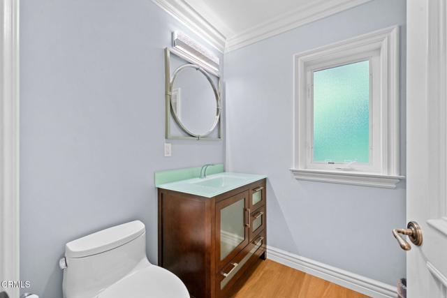 Detail Gallery Image 21 of 73 For 3263 New York Dr, Pasadena,  CA 91107 - 7 Beds | 5/1 Baths