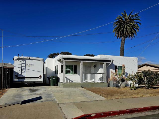 425 E 16Th St, National City CA: https://media.crmls.org/mediaz/277a660c-6b1b-43f3-9e01-8d0bb7af69d6.jpg