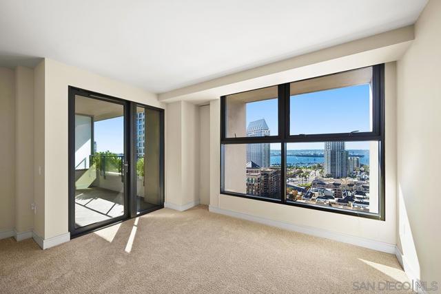 645 Front Street, San Diego CA: https://media.crmls.org/mediaz/277a8867-80f1-4d3b-b689-e20ade464159.jpg