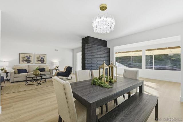 Detail Gallery Image 7 of 37 For 12209 Casero Pl, San Diego,  CA 92128 - 2 Beds | 2 Baths