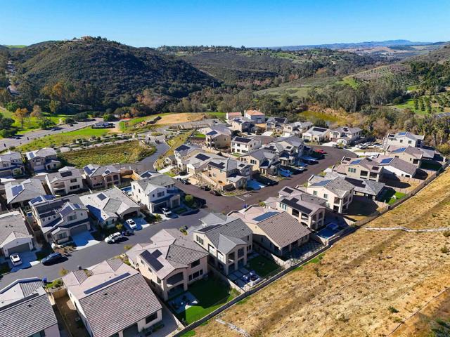 Detail Gallery Image 37 of 39 For 2971 Rue De Latour, Bonsall,  CA 92003 - 4 Beds | 3/1 Baths