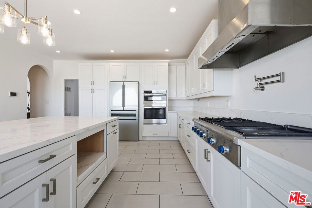 MLS #26838935 image #17