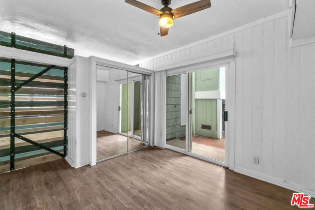 115 44th Street, Manhattan Beach CA: https://media.crmls.org/mediaz/277bf90a-7ac4-41c5-bb7c-1c5e9d3a885f.jpg
