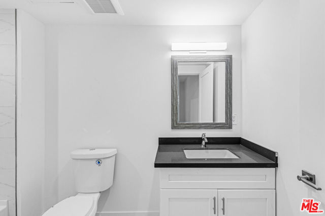 1227 N Berendo Street, Los Angeles CA: https://media.crmls.org/mediaz/277e0f05-00a1-4397-a635-0d0faa9eeffd.jpg