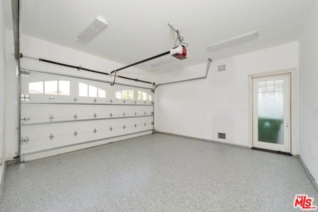 10338 Keswick Avenue, Los Angeles CA: https://media.crmls.org/mediaz/277e7cd5-940c-4ce7-bd34-b6241ca0b84a.jpg