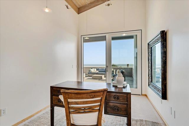 405 Heather Point Lane, Watsonville CA: https://media.crmls.org/mediaz/277e9983-6335-4f5b-a3ef-feb73785ac14.jpg