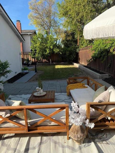 5816 Embee Drive, San Jose CA: https://media.crmls.org/mediaz/277ead55-356d-4fea-bb79-3a11327368ea.jpg